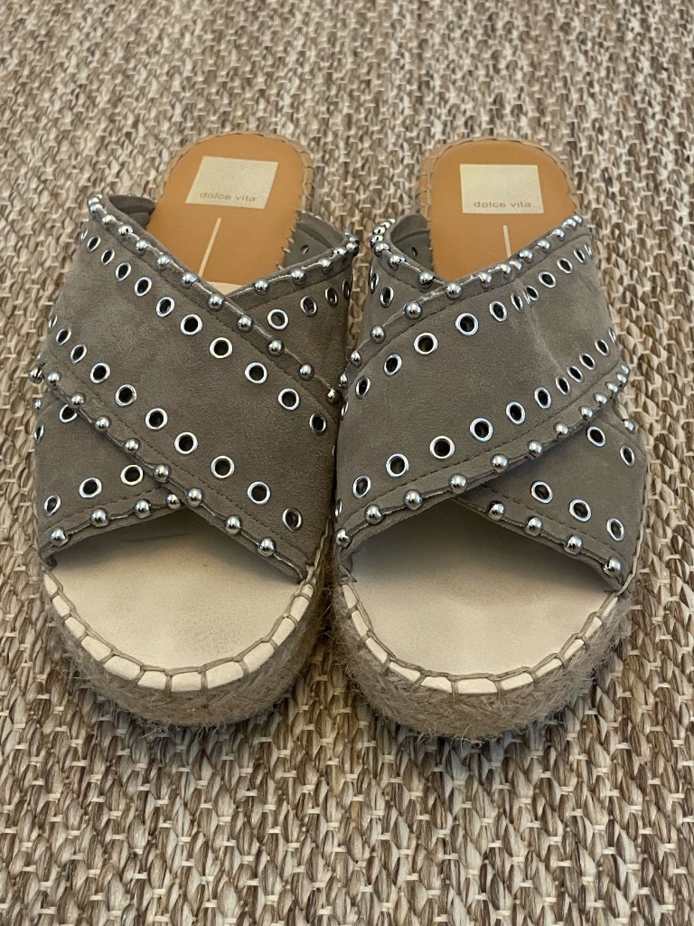Dolce Vita Iva Studded Leather Platform Espadrille Sandals Gray 7.5